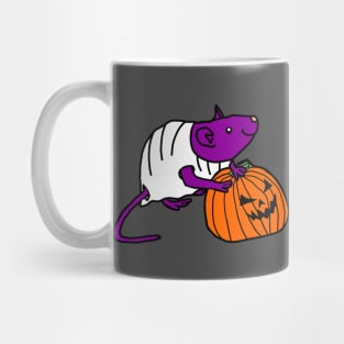 Cute Rat Getting Ready for Halloween Horror Mug